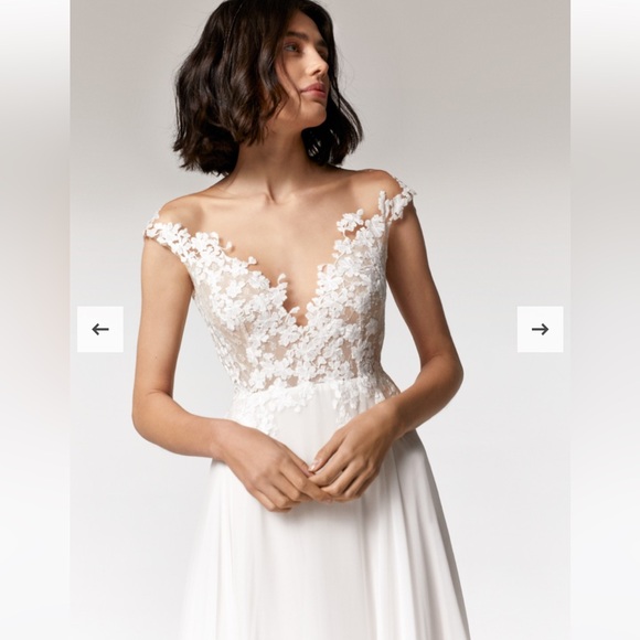 anna kara Dresses & Skirts - Anna Kara Angeline Whimsical Lace Deep V Neck Chiffon Flowy Comfortable Wedding